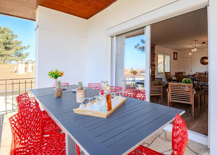 別荘 Holiday Home Douchamia By Interhome